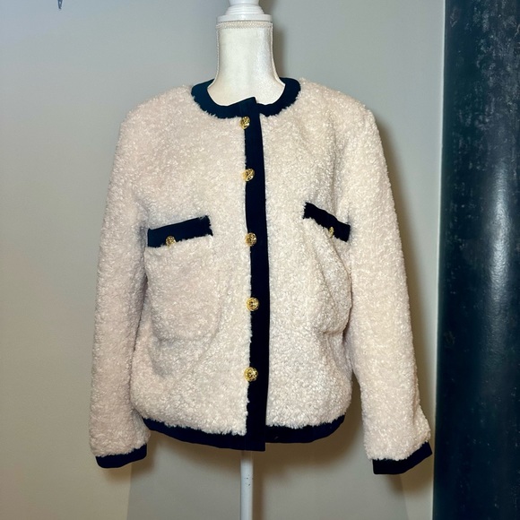 Classic contrast trim jacket, size small - Picture 4 of 9